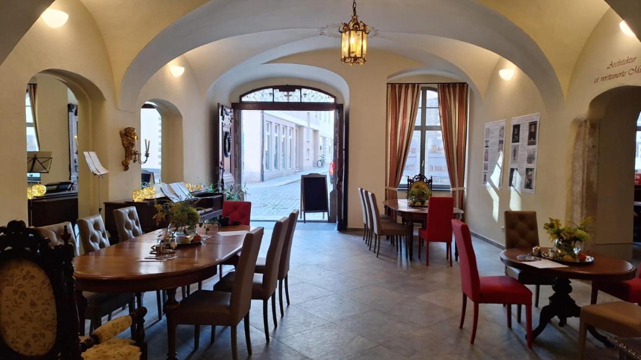Stadtpalais Familien-Suite 4 Zimmer Mit Galerie Maximal 6 Personen バウツェン エクステリア 写真