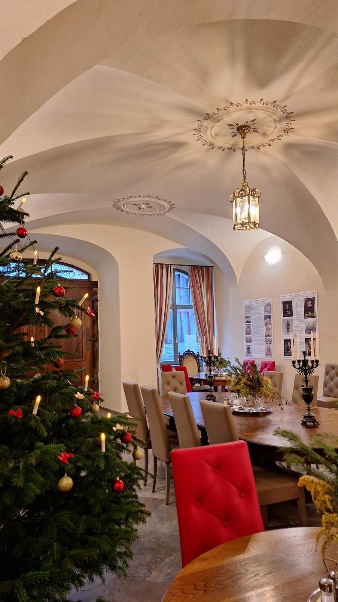 Stadtpalais Familien-Suite 4 Zimmer Mit Galerie Maximal 6 Personen バウツェン エクステリア 写真
