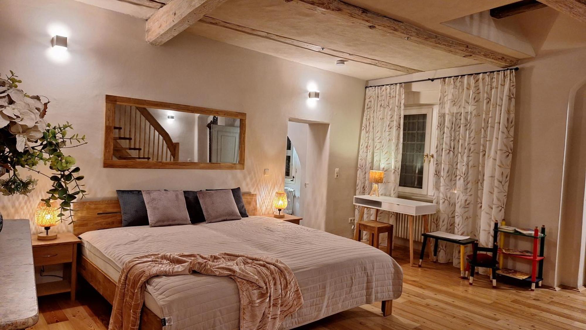 Stadtpalais Familien-Suite 4 Zimmer Mit Galerie Maximal 6 Personen バウツェン エクステリア 写真