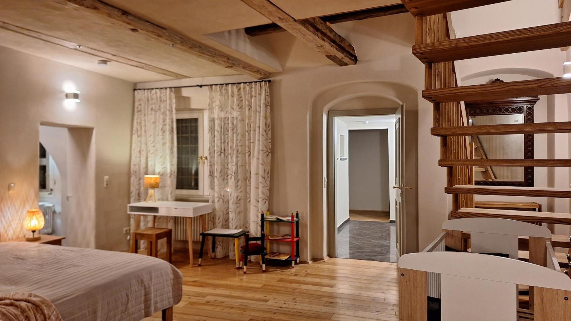 Stadtpalais Familien-Suite 4 Zimmer Mit Galerie Maximal 6 Personen バウツェン エクステリア 写真